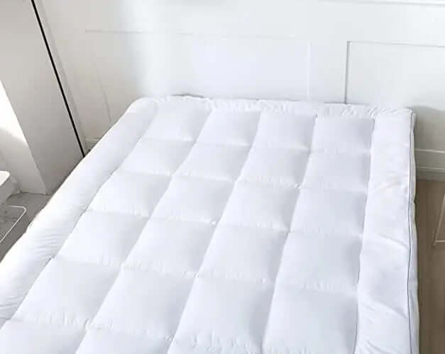 Mattress Topper 10CM Thick Extra Soft Micro Fiber Filling Hotel Quality Mattress Protector Plush Topper (4FT Small Double) ‎Dazzle Collection